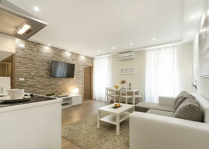 Apartments Elias